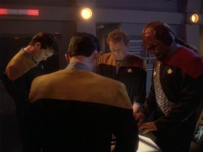 Star Trek: Deep Space Nine Screencaps "Starship Down" (S4:E7)