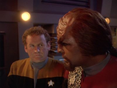 Star Trek: Deep Space Nine Screencaps "Starship Down" (S4:E7)