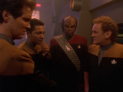 Star Trek: Deep Space Nine Screencaps "Starship Down" (S4:E7)