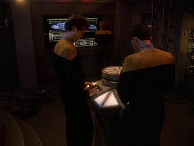 Star Trek: Deep Space Nine Screencaps "Starship Down" (S4:E7)