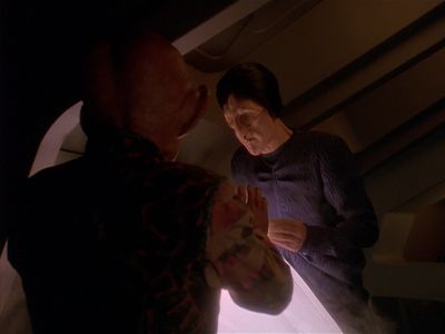 Star Trek: Deep Space Nine Screencaps "Starship Down" (S4:E7)