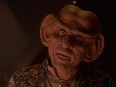 Star Trek: Deep Space Nine Screencaps "Starship Down" (S4:E7)