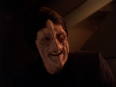 Star Trek: Deep Space Nine Screencaps "Starship Down" (S4:E7)