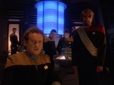Star Trek: Deep Space Nine Screencaps "Starship Down" (S4:E7)