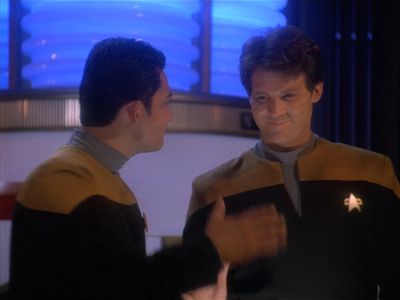 Star Trek: Deep Space Nine Screencaps "Starship Down" (S4:E7)