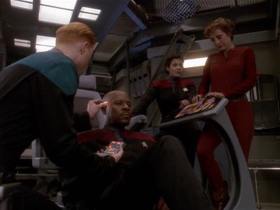 Star Trek: Deep Space Nine Screencaps "Starship Down" (S4:E7)