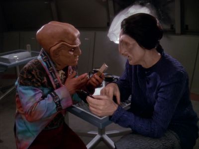 Star Trek: Deep Space Nine Screencaps "Starship Down" (S4:E7)