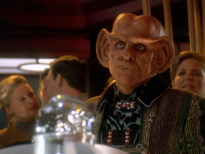 Star Trek: Deep Space Nine Screencaps "Starship Down" (S4:E7)