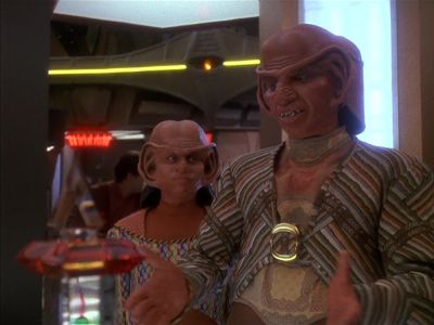 Star Trek: Deep Space Nine Screencaps "Little Green Men" (S4:E8)
