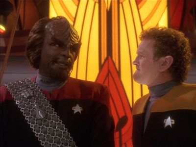 Star Trek: Deep Space Nine Screencaps "Little Green Men" (S4:E8)