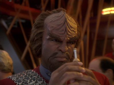 Star Trek: Deep Space Nine Screencaps "Little Green Men" (S4:E8)