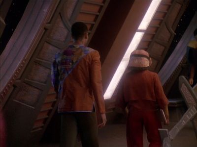 Star Trek: Deep Space Nine Screencaps "Little Green Men" (S4:E8)