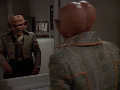 Star Trek: Deep Space Nine Screencaps "Little Green Men" (S4:E8)