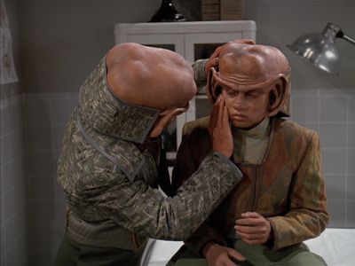 Star Trek: Deep Space Nine Screencaps "Little Green Men" (S4:E8)