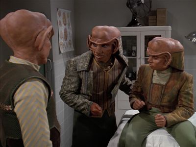 Star Trek: Deep Space Nine Screencaps "Little Green Men" (S4:E8)