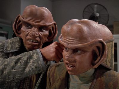 Star Trek: Deep Space Nine Screencaps "Little Green Men" (S4:E8)