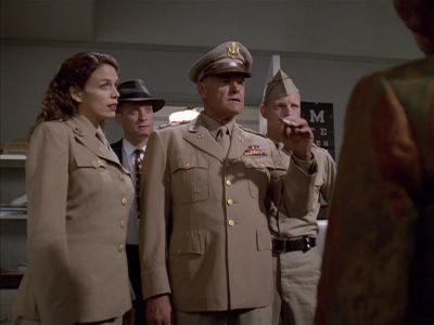 Star Trek: Deep Space Nine Screencaps "Little Green Men" (S4:E8)