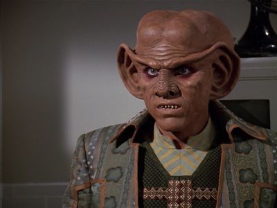 Star Trek: Deep Space Nine Screencaps "Little Green Men" (S4:E8)