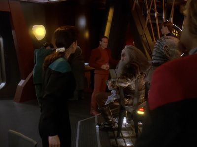 Star Trek: Deep Space Nine Screencaps "The Sword of Kahless" (S4:E9)