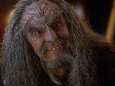 Star Trek: Deep Space Nine Screencaps "The Sword of Kahless" (S4:E9)