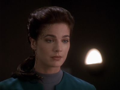 Star Trek: Deep Space Nine Screencaps "The Sword of Kahless" (S4:E9)