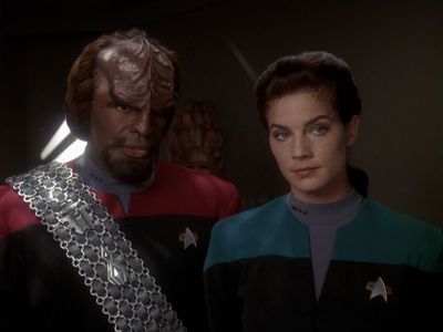 Star Trek: Deep Space Nine Screencaps "The Sword of Kahless" (S4:E9)