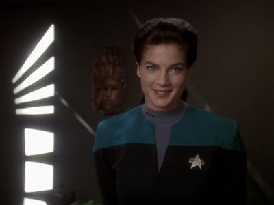 Star Trek: Deep Space Nine Screencaps "The Sword of Kahless" (S4:E9)