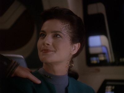 Star Trek: Deep Space Nine Screencaps "The Sword of Kahless" (S4:E9)