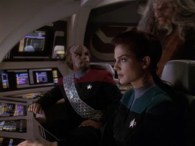 Star Trek: Deep Space Nine Screencaps "The Sword of Kahless" (S4:E9)