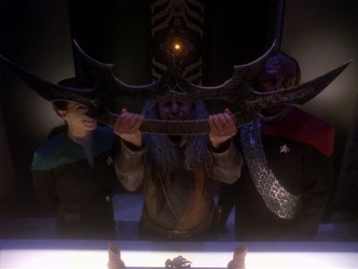Star Trek: Deep Space Nine Screencaps "The Sword of Kahless" (S4:E9)
