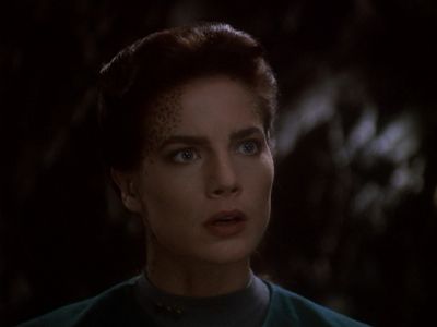 Star Trek: Deep Space Nine Screencaps "The Sword of Kahless" (S4:E9)