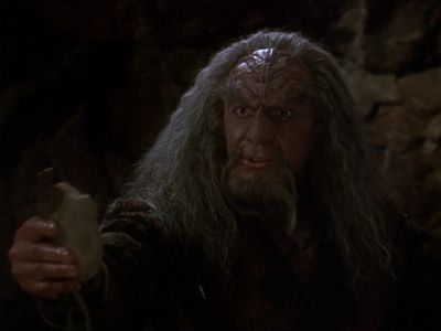 Star Trek: Deep Space Nine Screencaps "The Sword of Kahless" (S4:E9)