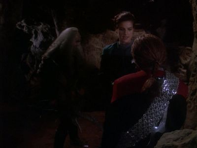 Star Trek: Deep Space Nine Screencaps "The Sword of Kahless" (S4:E9)