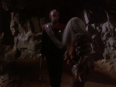 Star Trek: Deep Space Nine Screencaps "The Sword of Kahless" (S4:E9)