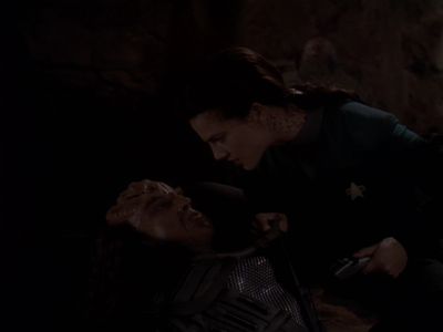 Star Trek: Deep Space Nine Screencaps "The Sword of Kahless" (S4:E9)