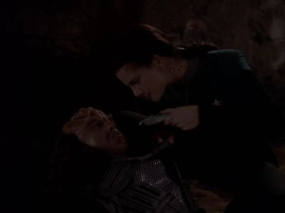 Star Trek: Deep Space Nine Screencaps "The Sword of Kahless" (S4:E9)