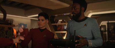 Star Trek: Strange New Worlds ScreenCaps "The Sehlat Who Ate its Tail" (S3:E6)