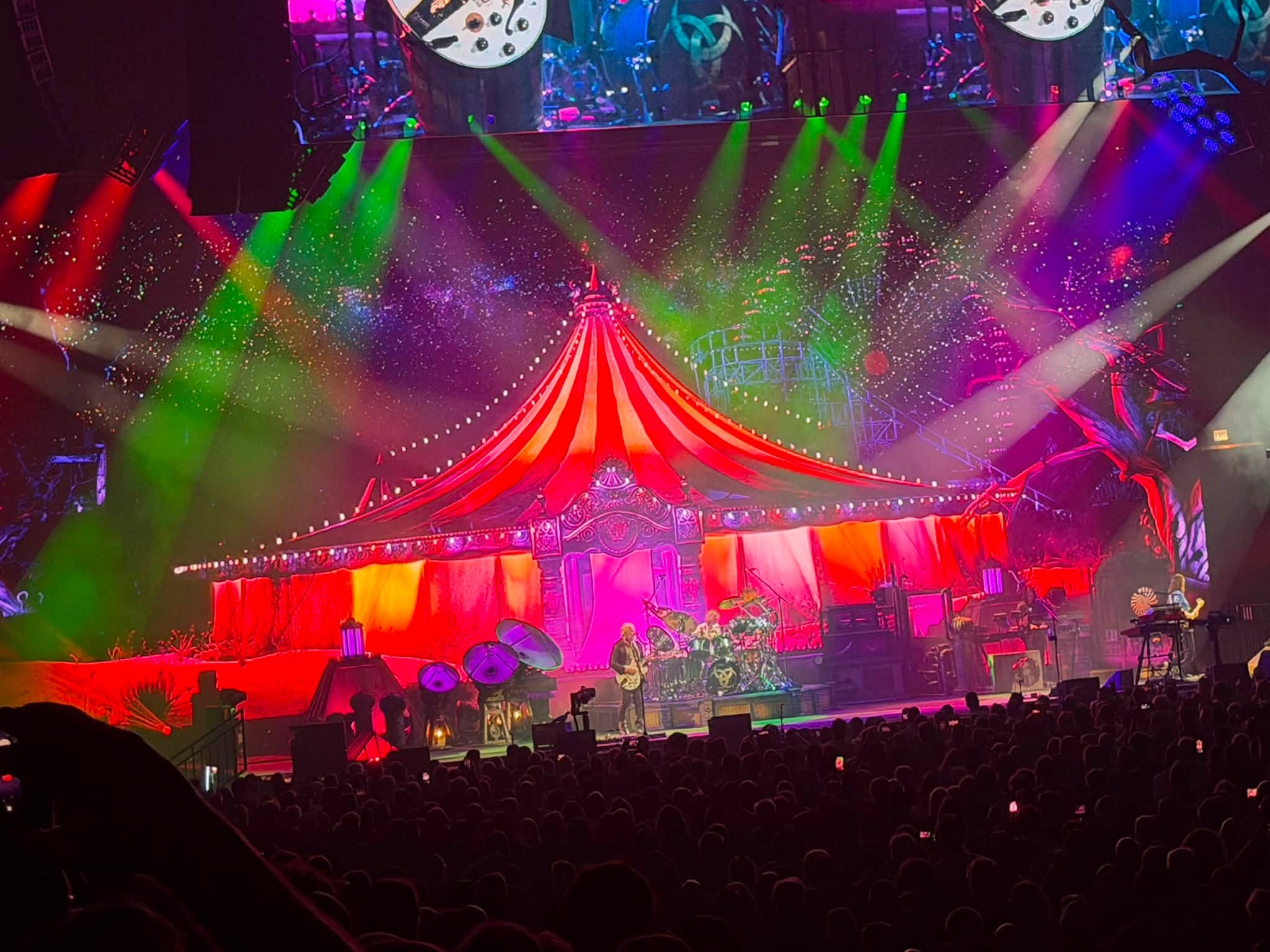 Rush 'Fifty Something' Tour Pictures - United Center - Chicago, Illinois - July 16th, 2026