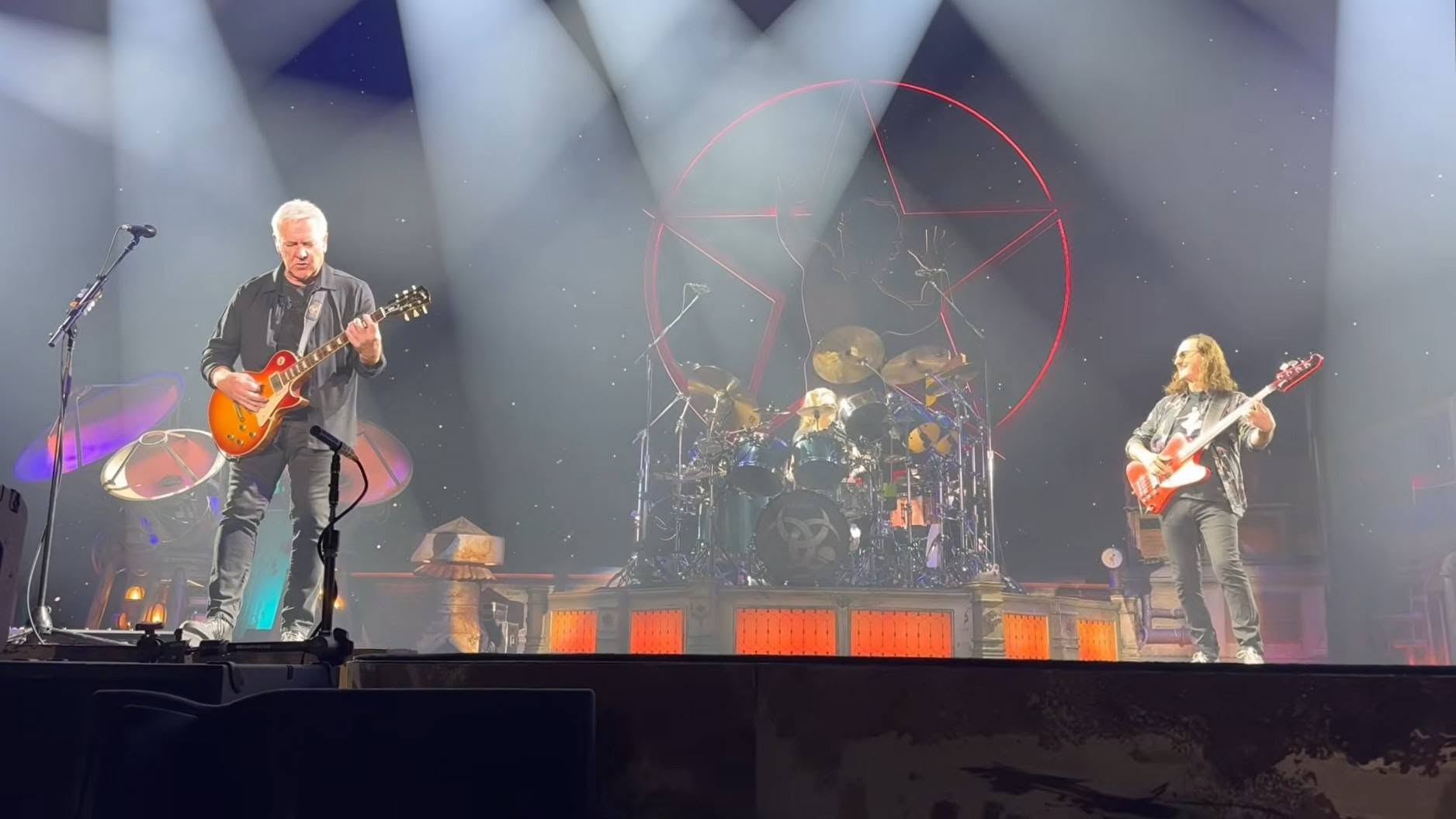 Rush 'Fifty Something' Tour Pictures - Kia Forum - Los Angeles, California - June 9th, 2026