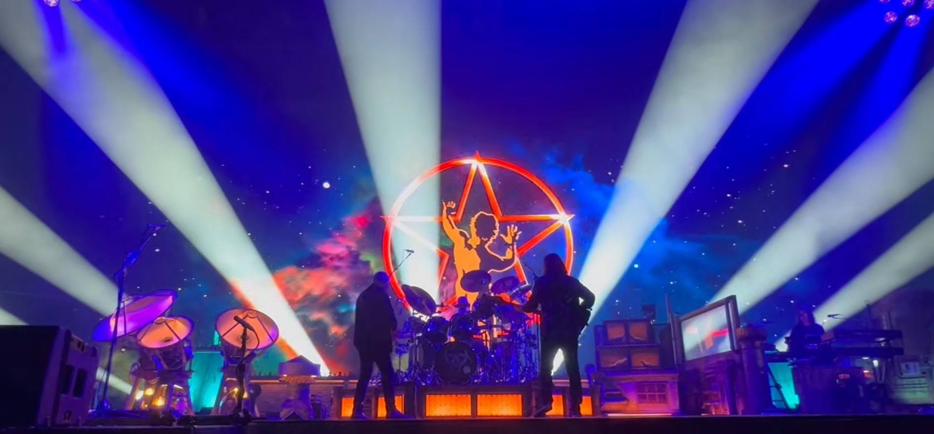 Rush 'Fifty Something' Tour Pictures - Kia Forum - Los Angeles, California - June 9th, 2026