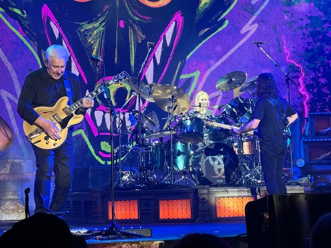 Rush 'Fifty Something' Tour Pictures - Kia Forum - Los Angeles, California - June 11th, 2026
