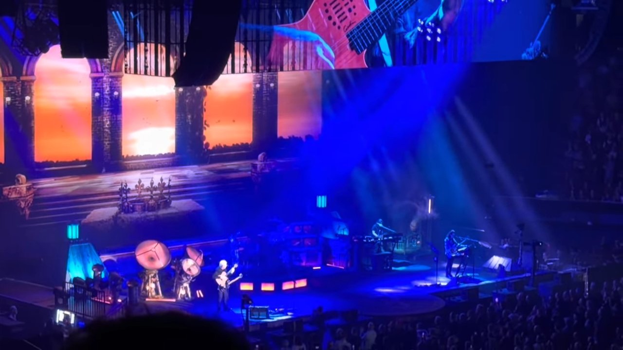 Rush 'Fifty Something' Tour Pictures - Kia Forum - Los Angeles, California - June 13th, 2026